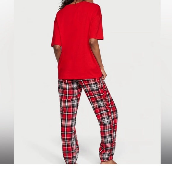 NWT Victoria’s Secret Medium FLANNEL LONG TEE-JAMA Red - Picture 8 of 8